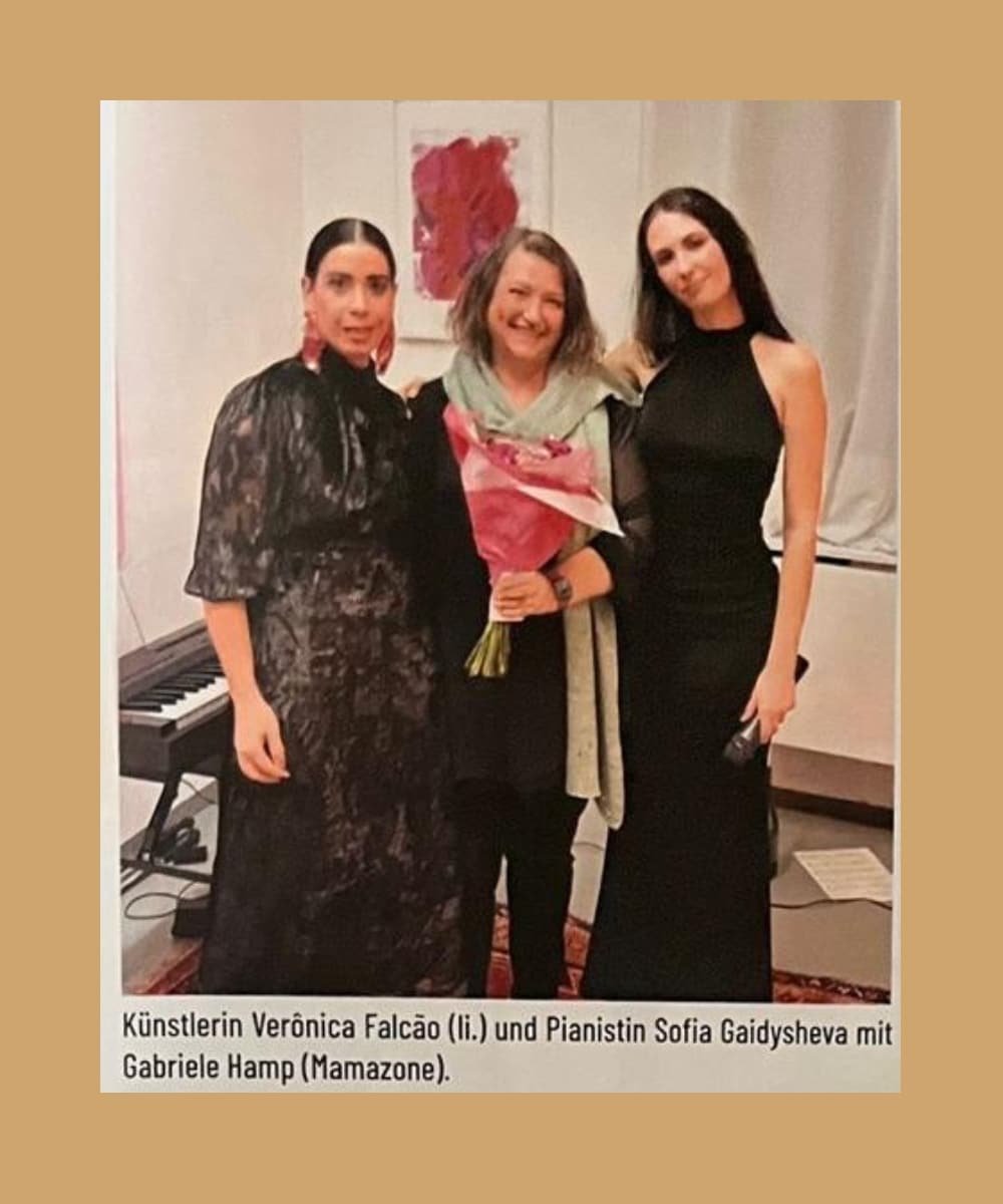 Presse - Verônica Falcão